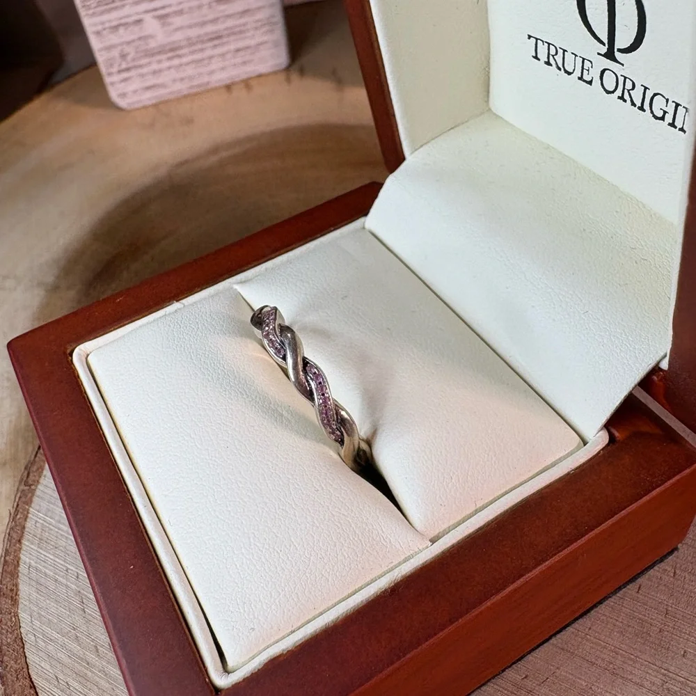 Vintage Silver Ring with Pink Highlights